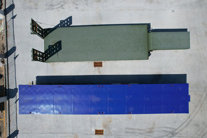 Heavy duty flatbed transport semi-trailer