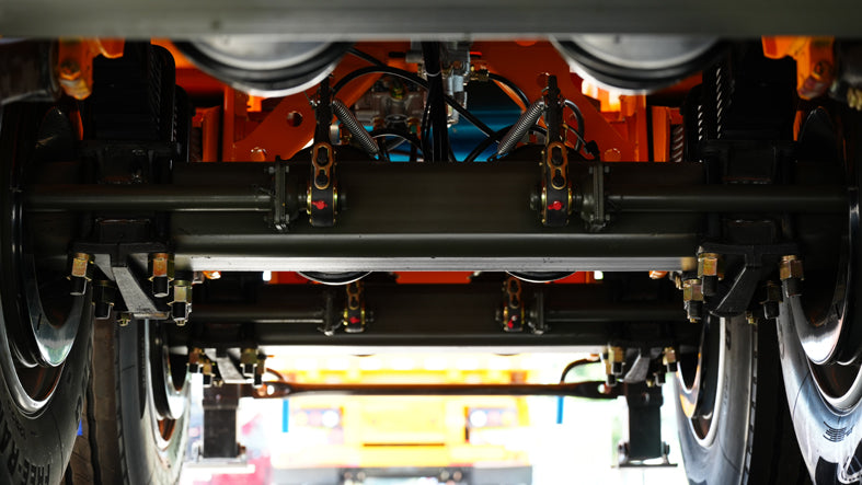 Heavy duty rear dump semi-trailer