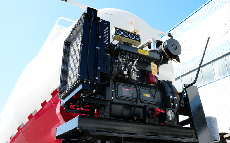 Medium density powder material transportation semi-trailer