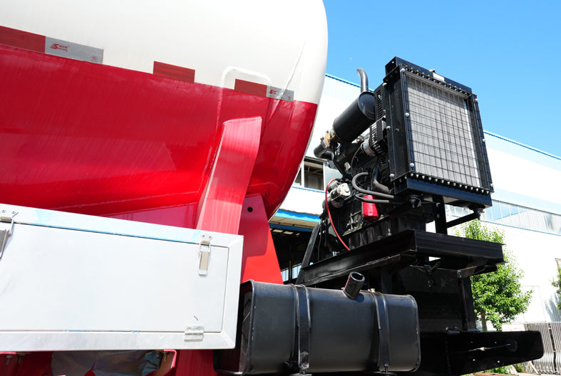 Medium density powder material transportation semi-trailer