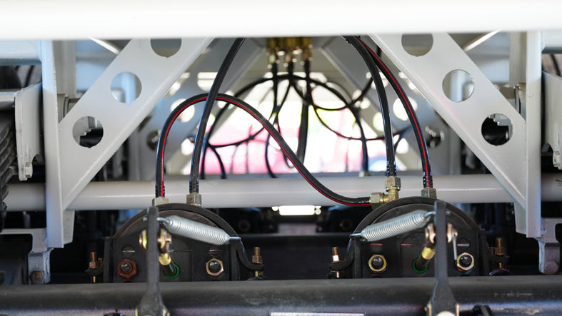 Heavy duty flatbed transport semi-trailer